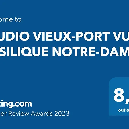 Vieux-port Vue Basilique Notre-dame Марсель